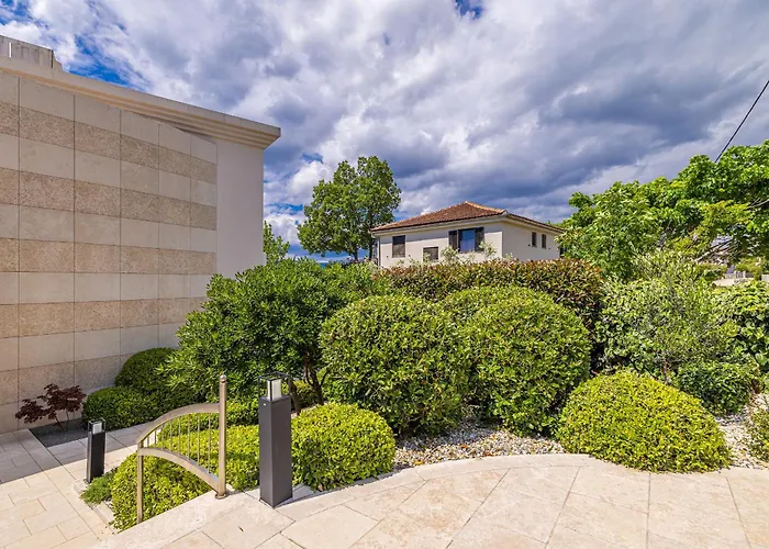 Piano Villa Pinezići